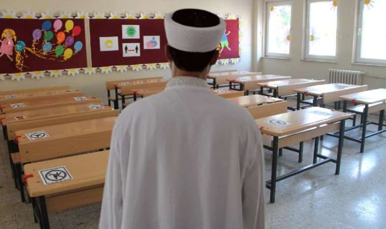 Okullarda ÇEDES projesi: Değerler eğitimini neden öğretmenler değil, din  görevlileri veriyor? - MEKTEPLİ GAZETE